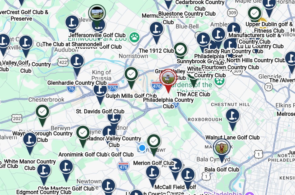 Bantee explore map with course pins, played checkmarks, photo pins, and labels